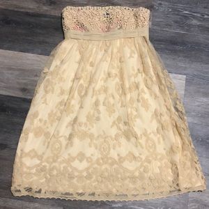 Gorgeous lace Anthropologie dress